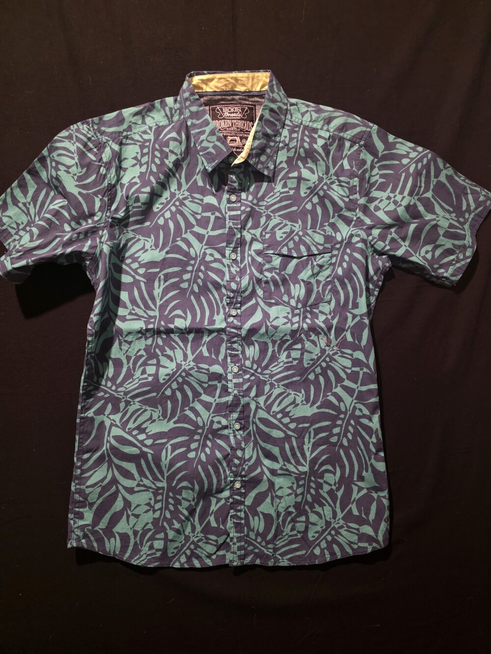 Broken Threads Button Down Boys XL 14/16 Short Sleeve Shirt Tropical